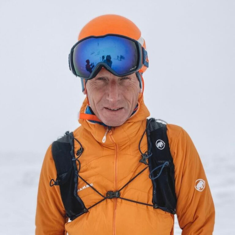 Janusz Gołąb - polski alpinista, himalaista