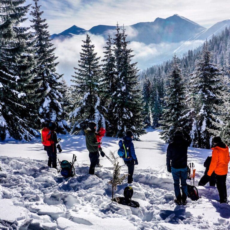 Kurs Turystyki Zimowej ze szkoleniem na skiturach